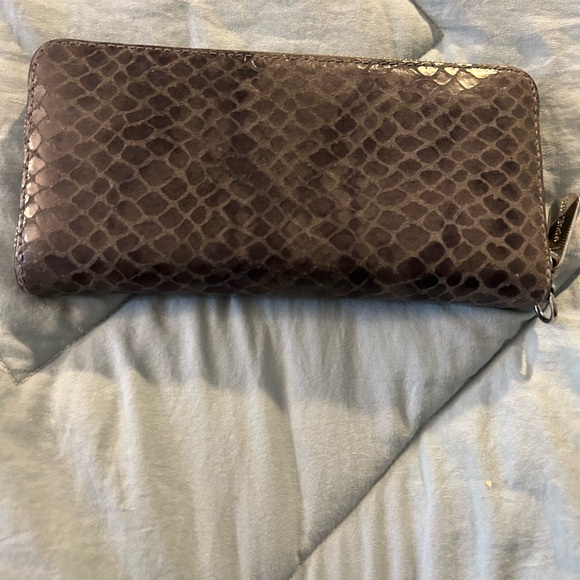 Michael Kors Gray Snake Print Wallet - Picture 5 of 8